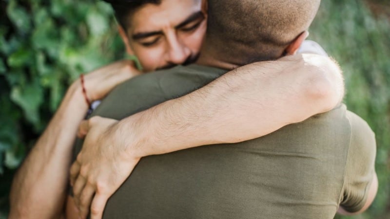 האם יש מקום סגור שיכול להציל חיים כשכבר אי אפשר להפסיק לבד